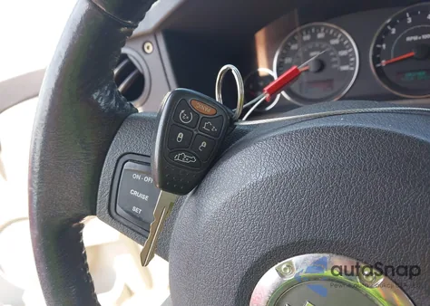 2007 Jeep Commander Limited z USA, uszkodzony, nr VIN 1J8HH58287C633281